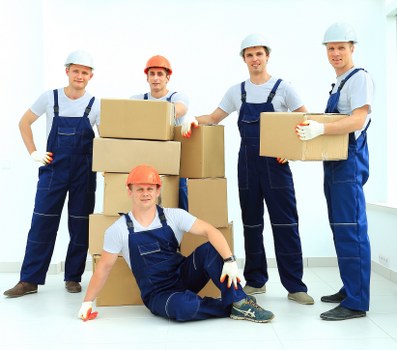 Movers handling a local property move with access considerations