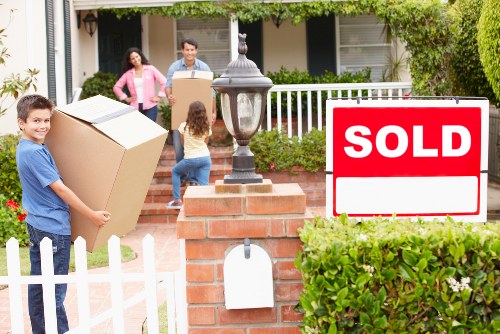 Residential and commercial removals van service in Ruxley